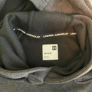 Under Armour hoodie (men’s)